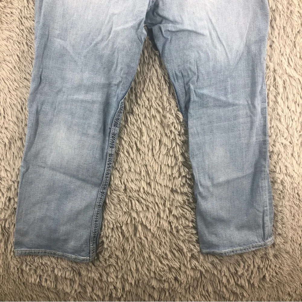 BKE Buckle Jeans Mens Size 34 Tyler Straight Blue Jeans Whiskered